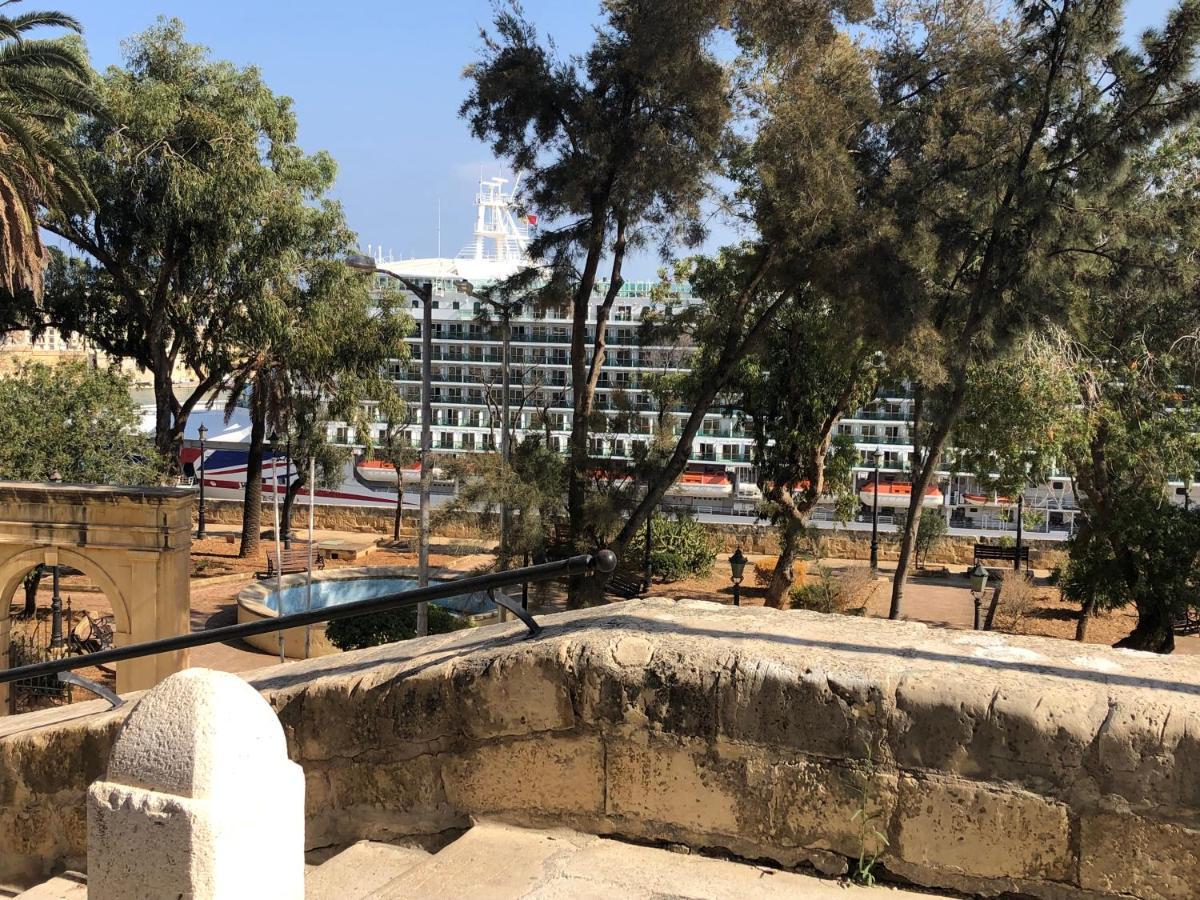 Floriana Cosy Townhouse公寓 外观 照片