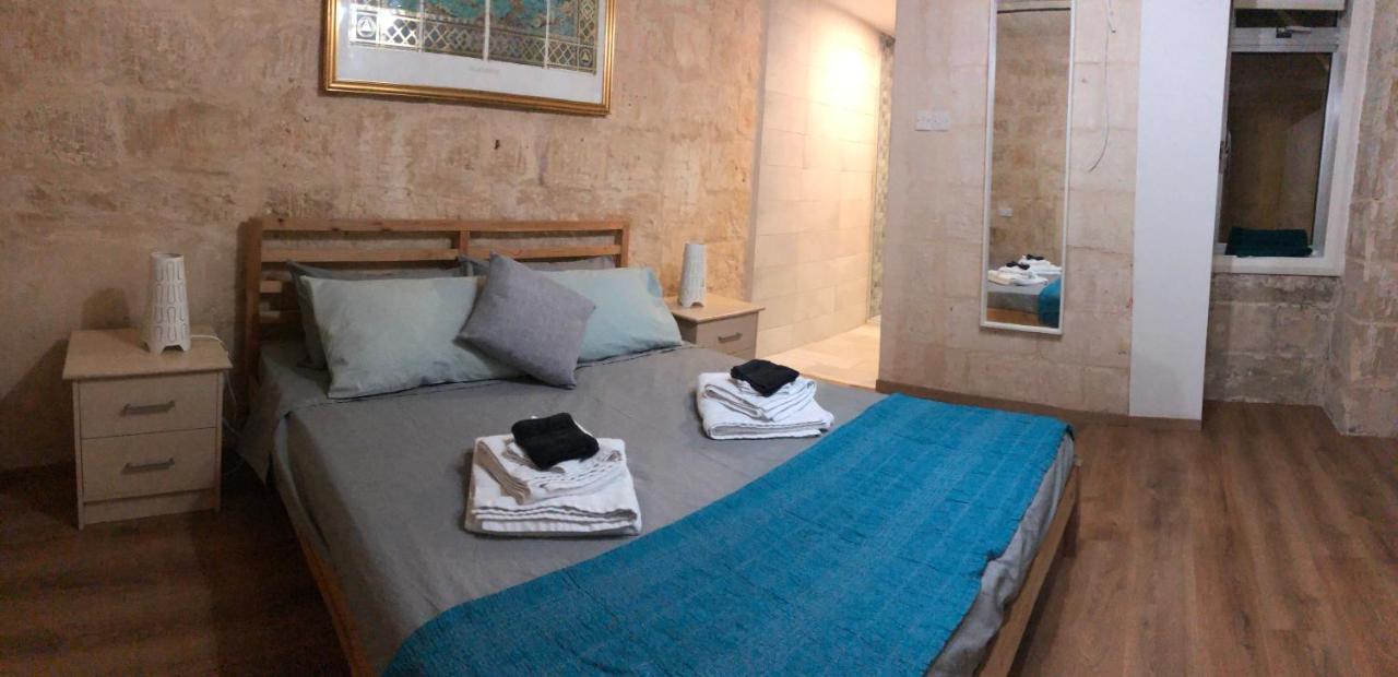 Floriana Cosy Townhouse公寓 外观 照片