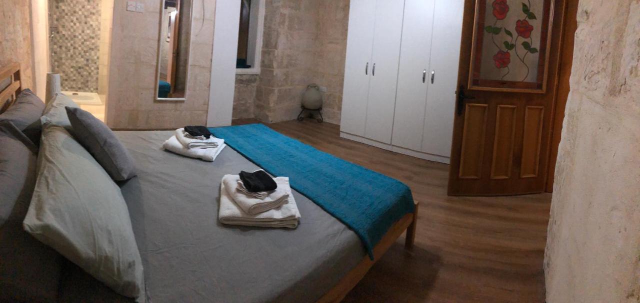 Floriana Cosy Townhouse公寓 外观 照片